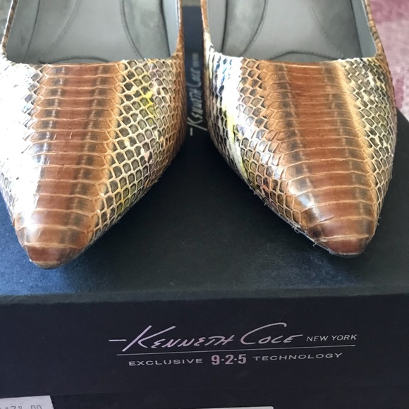 Kenneth Cole Leather and Wood Heels - “The Bliss” - Picture 2 of 8